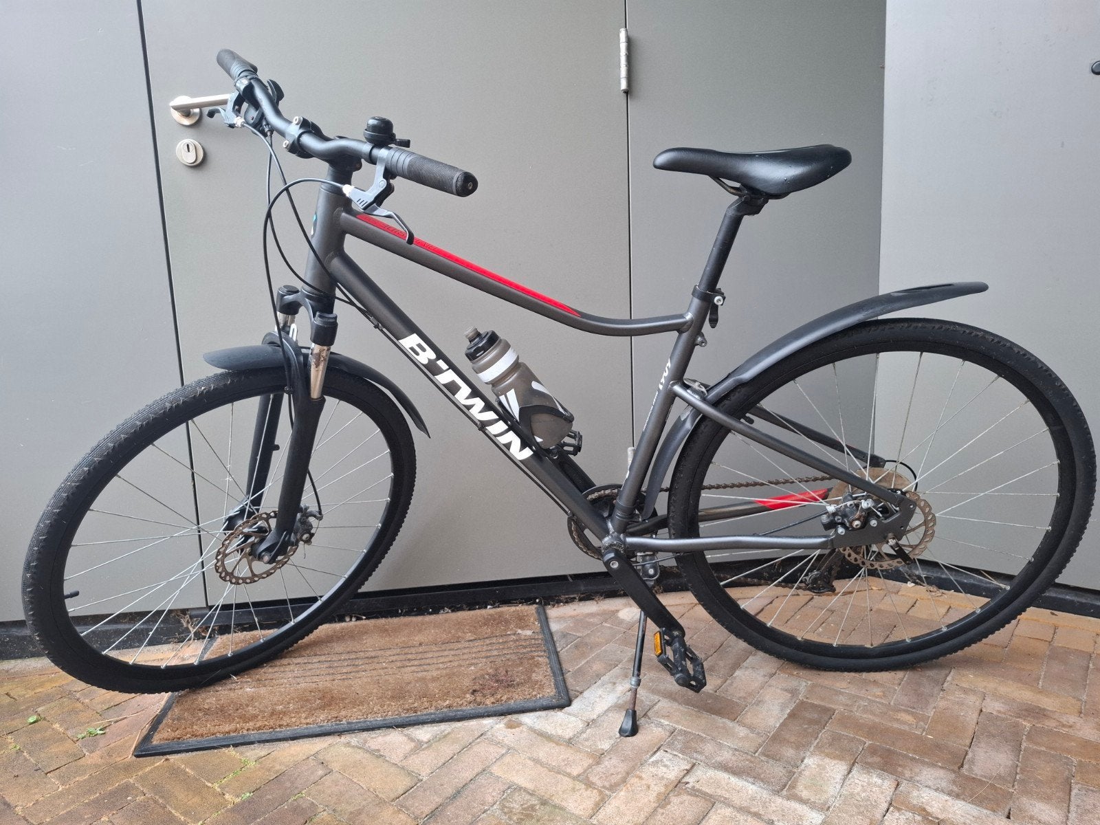 B'TWIN Riverside 500 Hybride Fiets - Maat M, Vering, Zo goed als nieuw, Schijfrem, Ophalen