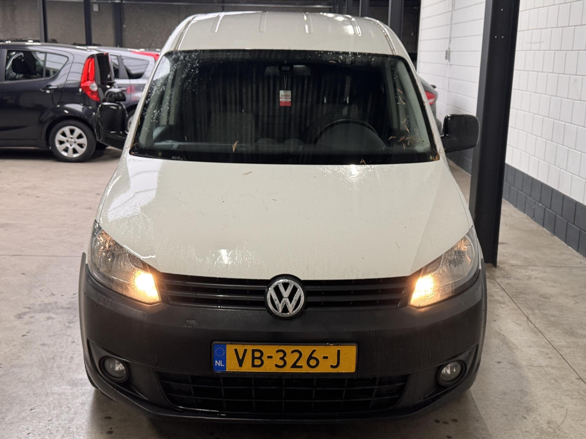 Volkswagen Caddy 1.6 TDI Maxi, Euro 5, Stof, Gebruikt, Zwart