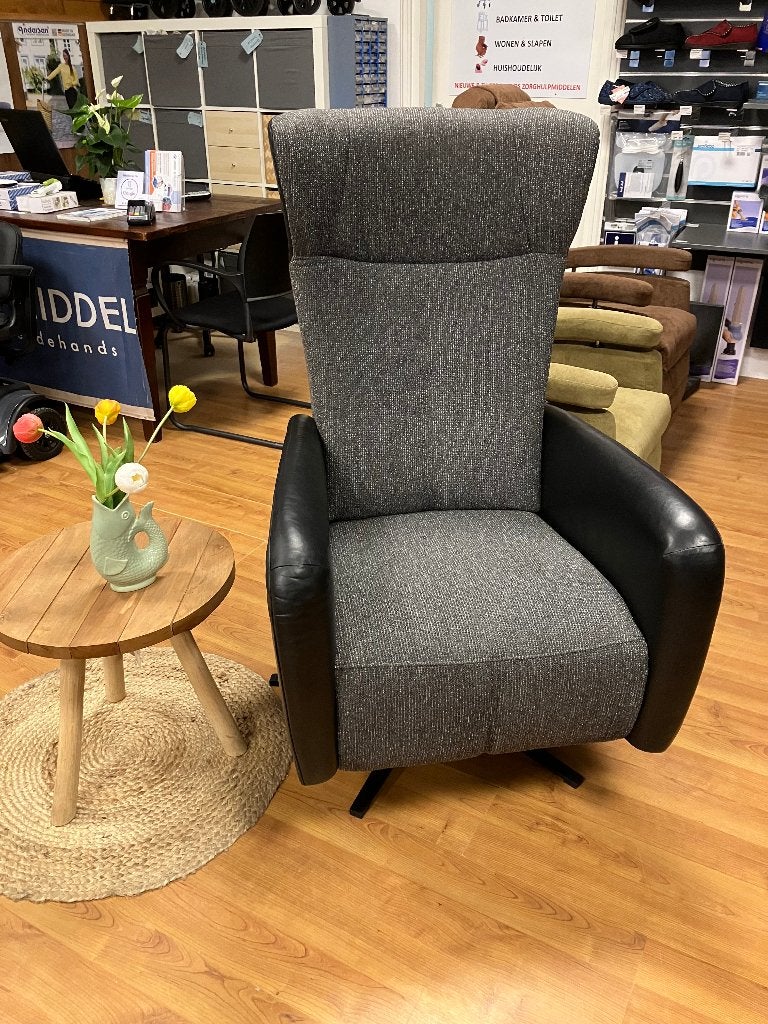 Sta op stoel relaxfauteuil Prominent als Nieuw, Minder dan 75 cm, Ophalen of Verzenden, Zo goed als nieuw, Leer