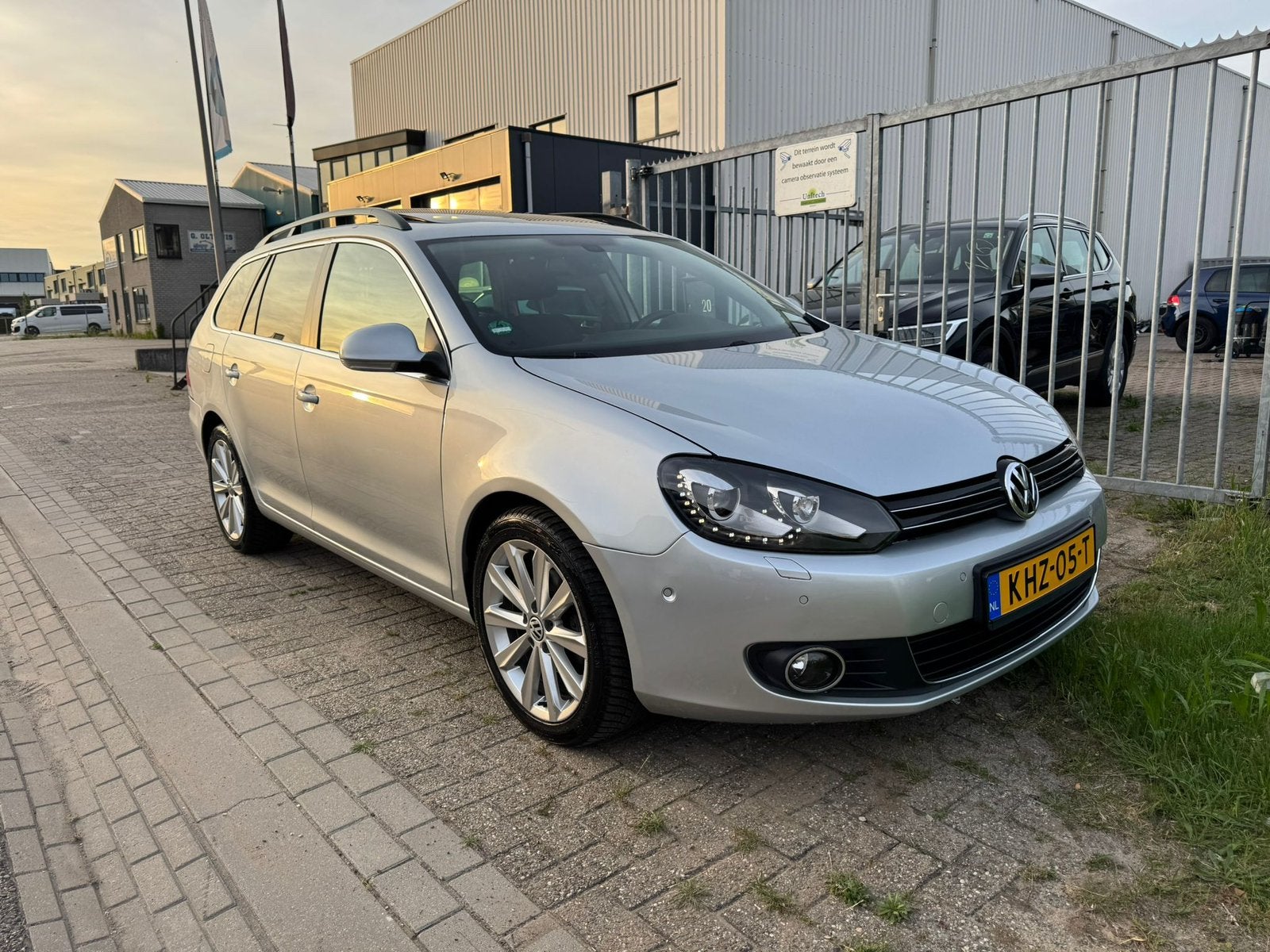 Volkswagen Golf 1.4 TSI 90KW Variant Panoramadak XENON APK, Auto's, Voorwielaandrijving, 4 cilinders, Met garantie (alle), Alcantara
