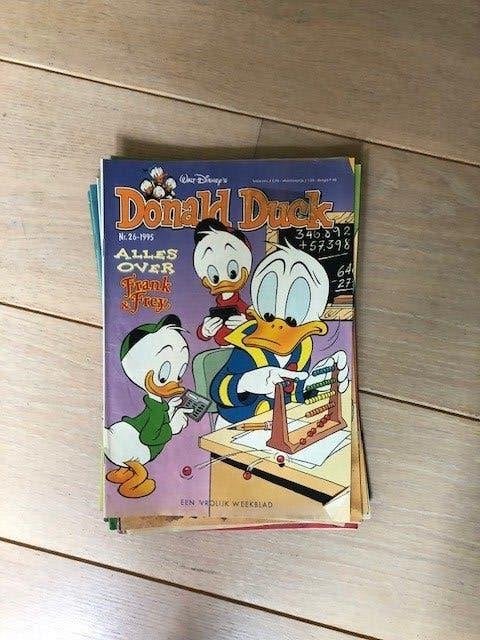 10 Donald Ducks uit 1995, Gelezen, Ophalen of Verzenden, Donald Duck, Meerdere stripboeken