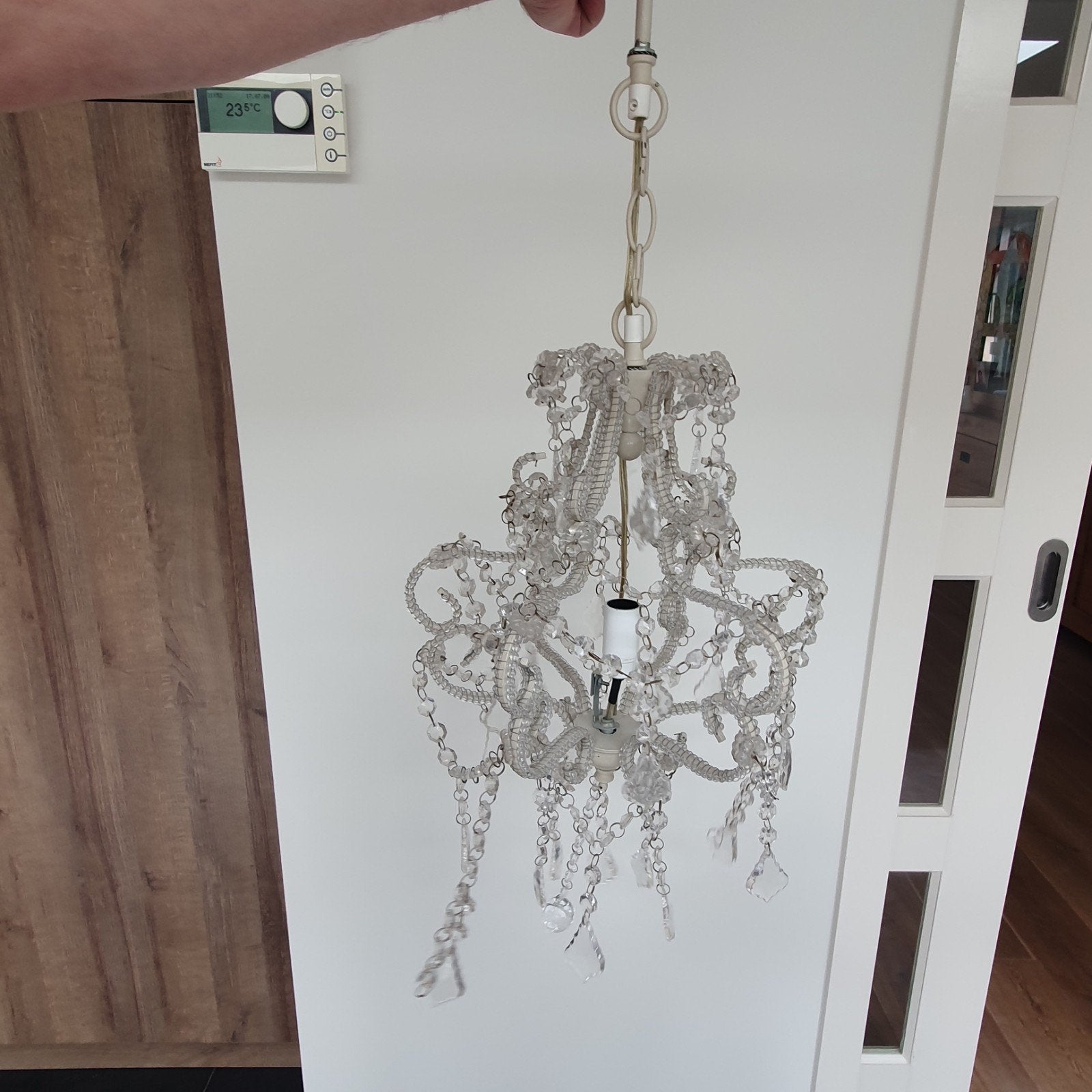 Elegante kroonluchter met kristallen kralen, Huis en Inrichting, Lampen | Kroonluchters, Ophalen, Gebruikt, E27 (groot), Glas