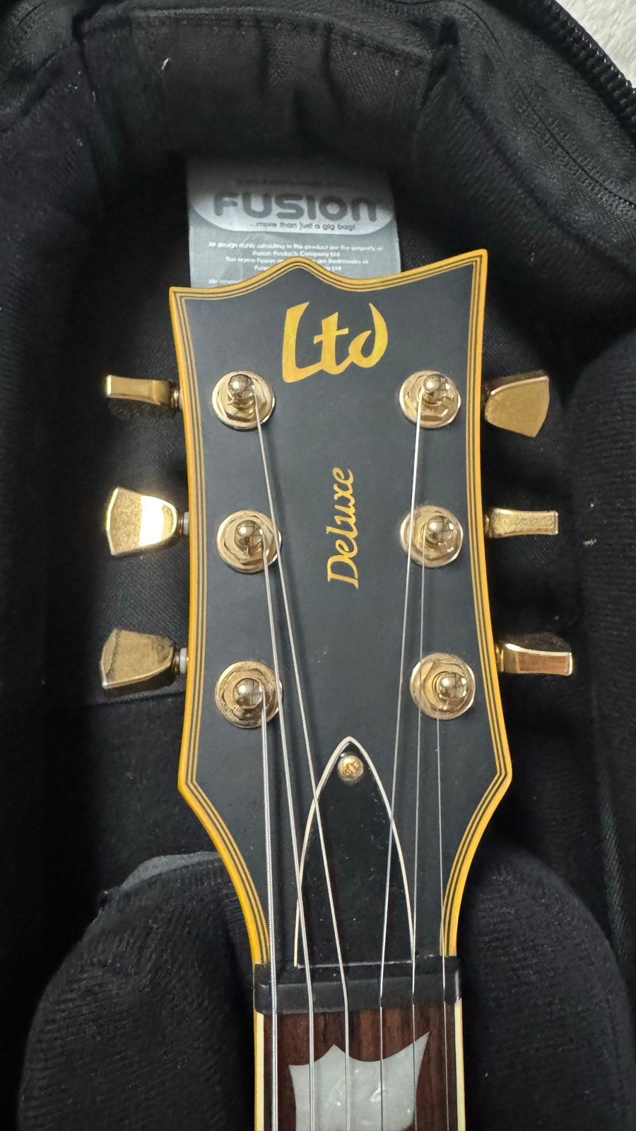Foto 4 van LTD EC-1000 Deluxe elektrische gitaar
