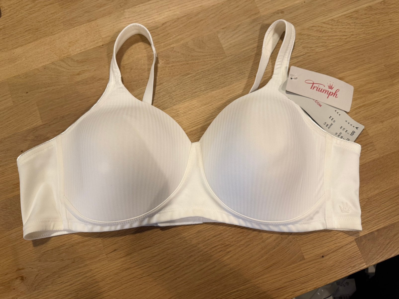 Triumph bh 100A, 105A, 105B, 110A NIEUW!! Nu €20, Ophalen of Verzenden, Wit, BH