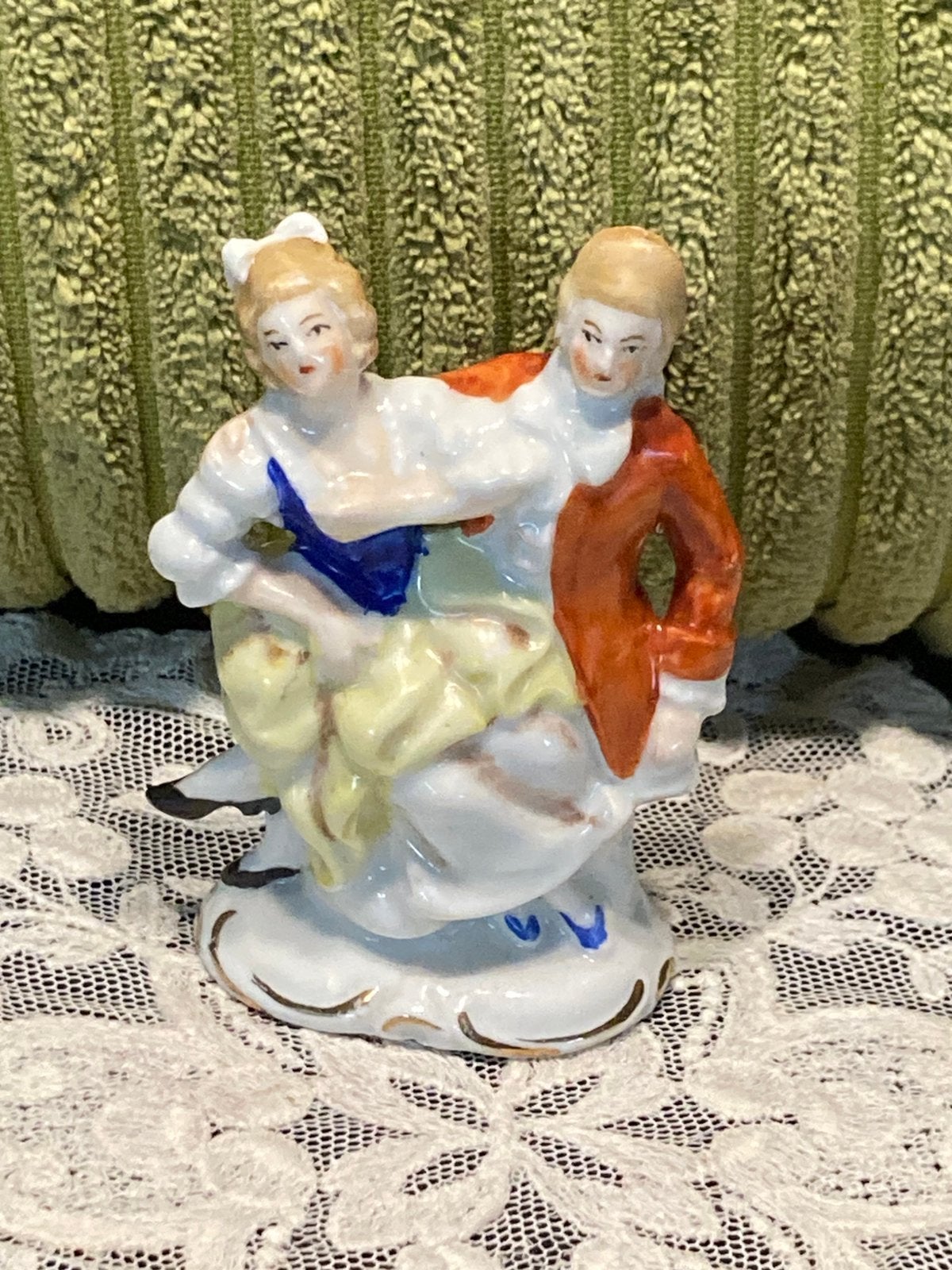 Miniatuur beeldje Barok stel 080626), Verzamelen, Ophalen of Verzenden, Gebruikt, Mens