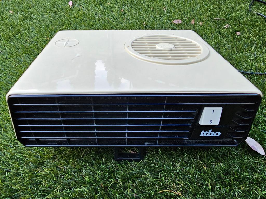 Itho Vloerkachel 500W - Ideaal voor op de camping, Ophalen of Verzenden, Gebruikt, 500 tot 800 watt, Kachel