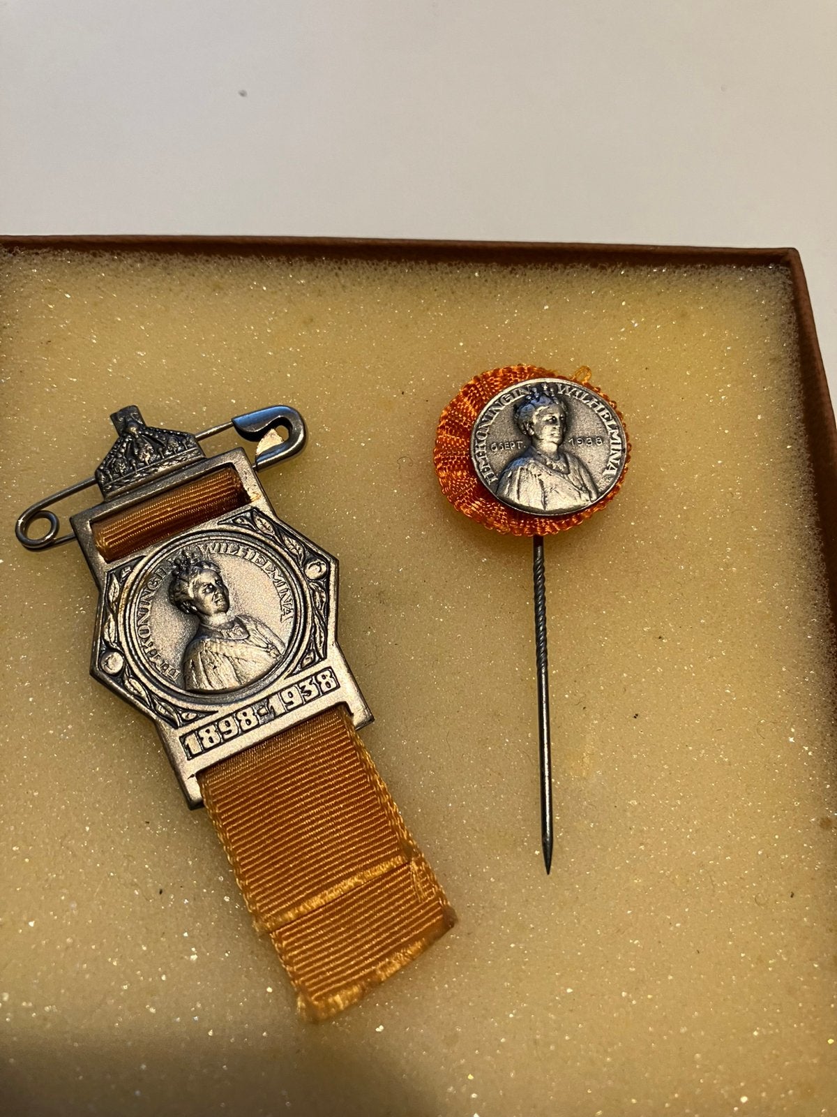 Koningshuis speldje/hanger 1938, Ophalen, Zo goed als nieuw, Overige onderwerpen