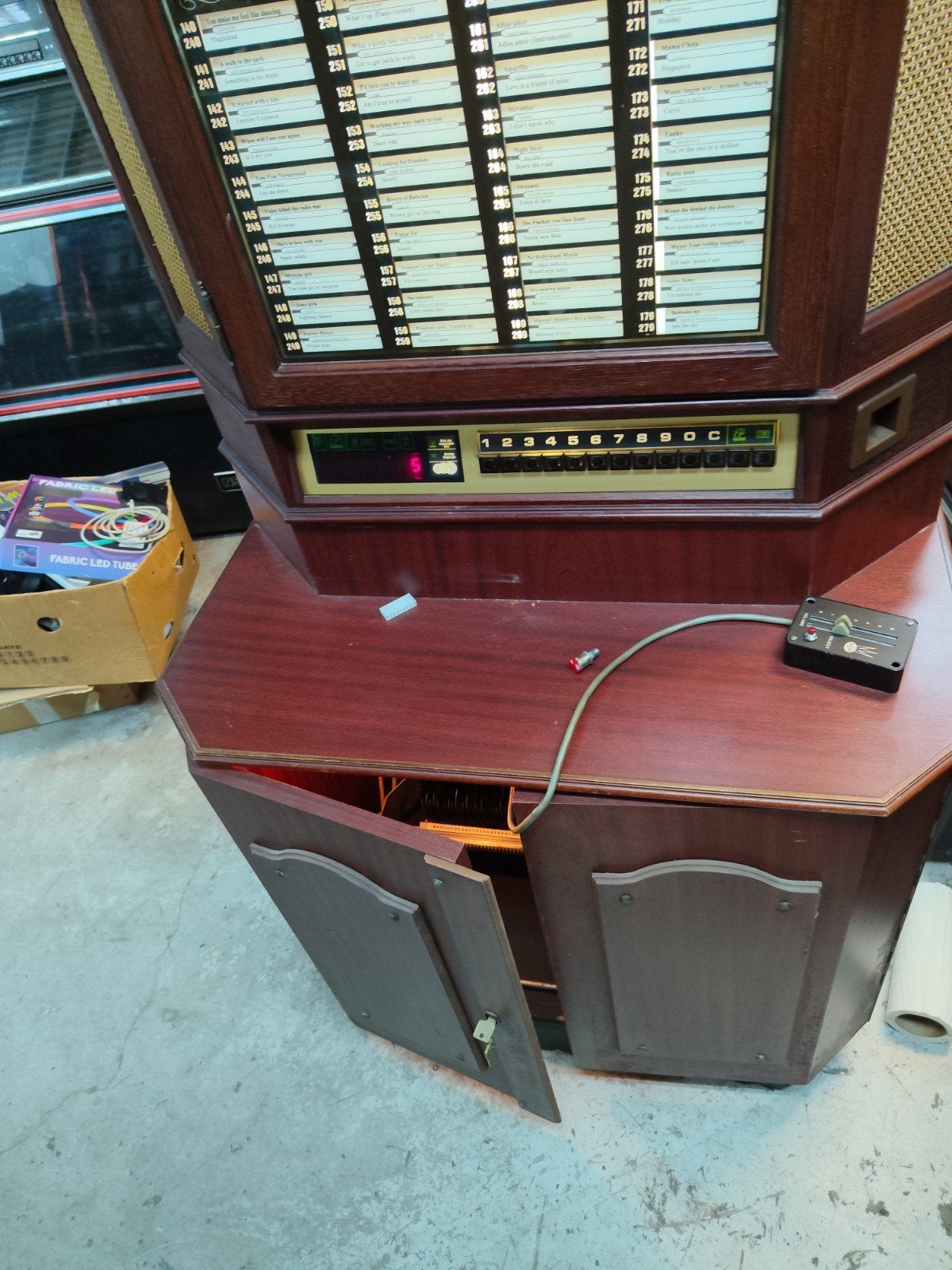 jukebox deals voor zelf afhalers, Verzamelen, Ophalen, 1970 tot heden, Overige merken