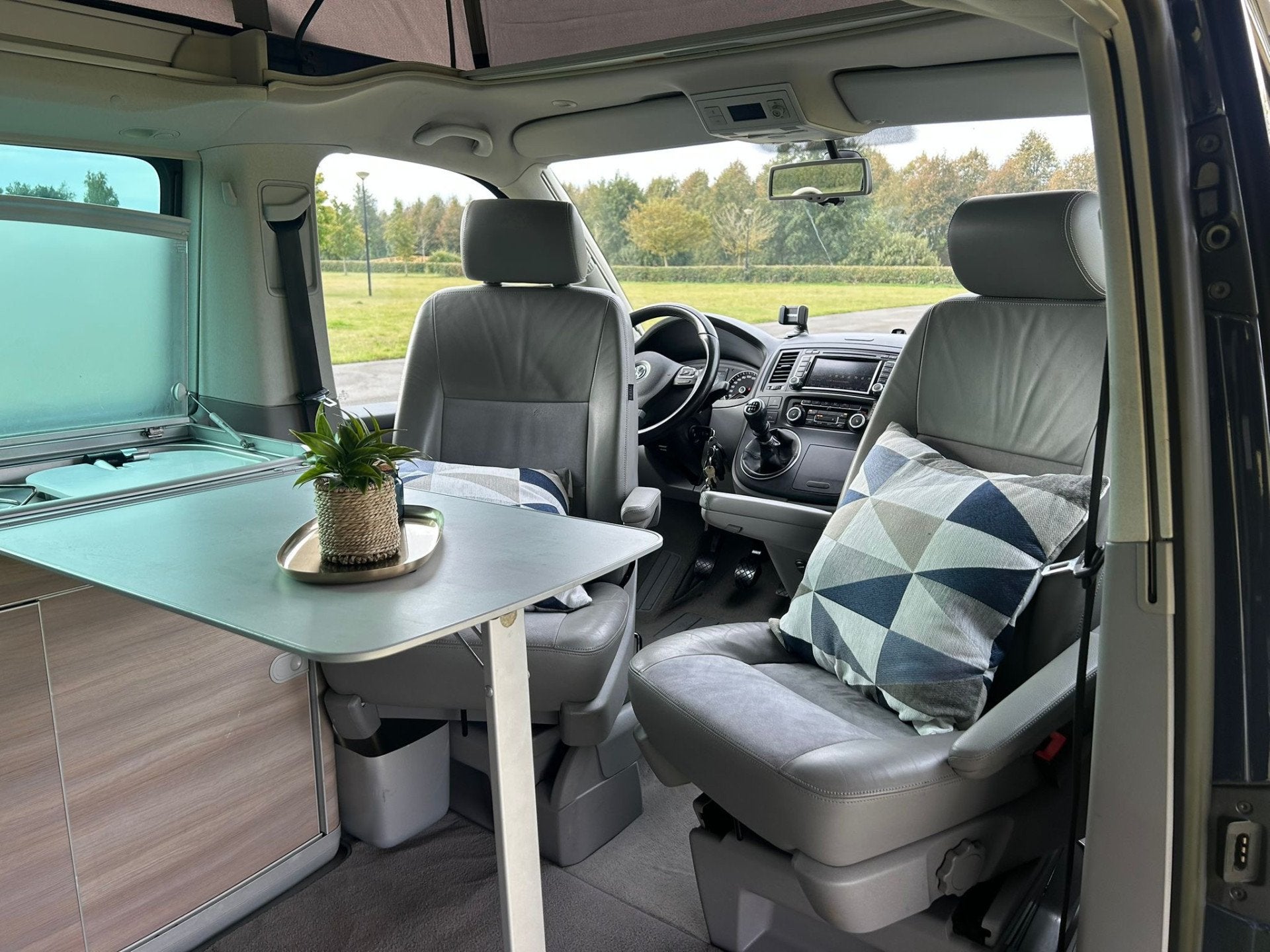 Foto 15 van Volkswagen California Transporter Buscamper 2.0 TDI 140 PK E
