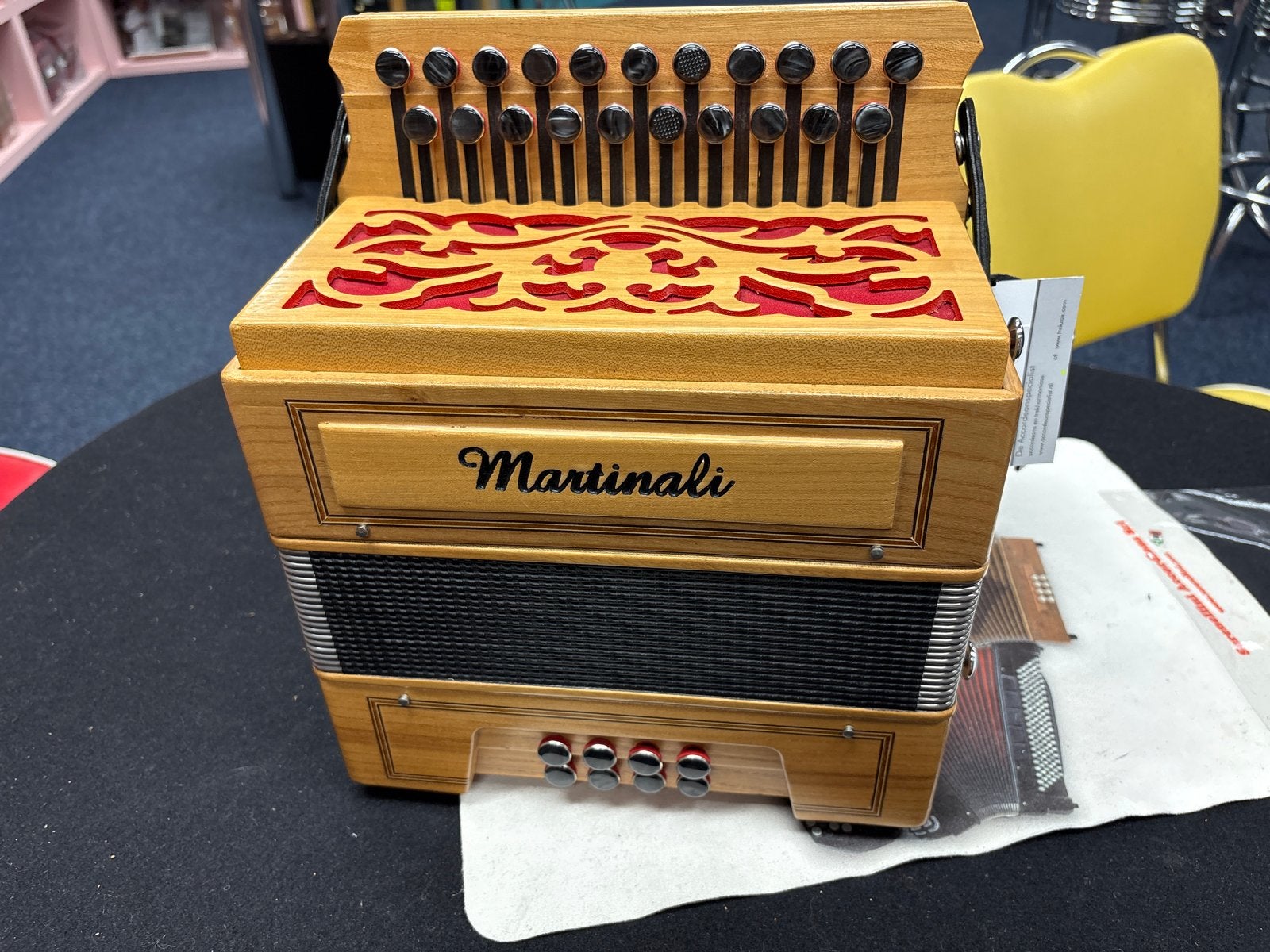 Martinelli trekzak. GC  - perfecte staat 1395.-, Gebruikt, Overige formaten, Met koffer, Knopaccordeon