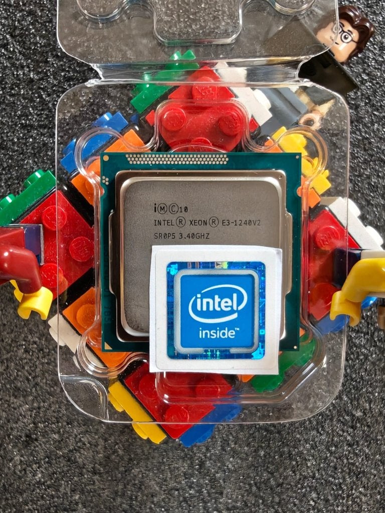 Intel Xeon E3-1240V2 (Core i7 3770) Processor, Computers en Software, Processors, Zo goed als nieuw, 4-core, 3 tot 4 Ghz, Ophalen of Verzenden