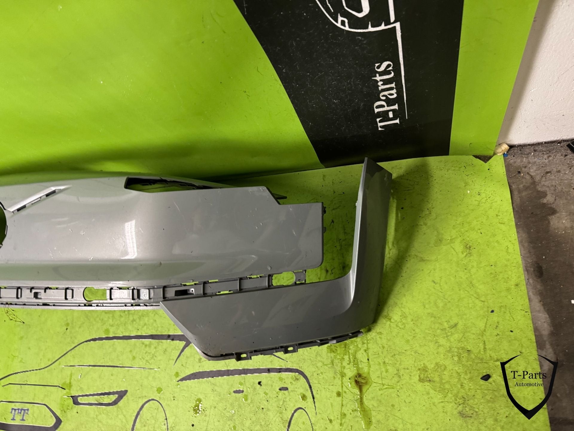 volvo ex30 voorbumper bumper EX 30 80010943, Gebruikt, Gunnar Engellaus vag 8
405 31  Gothenburg, SE, Info@volvocars.com, Ophalen of Verzenden
