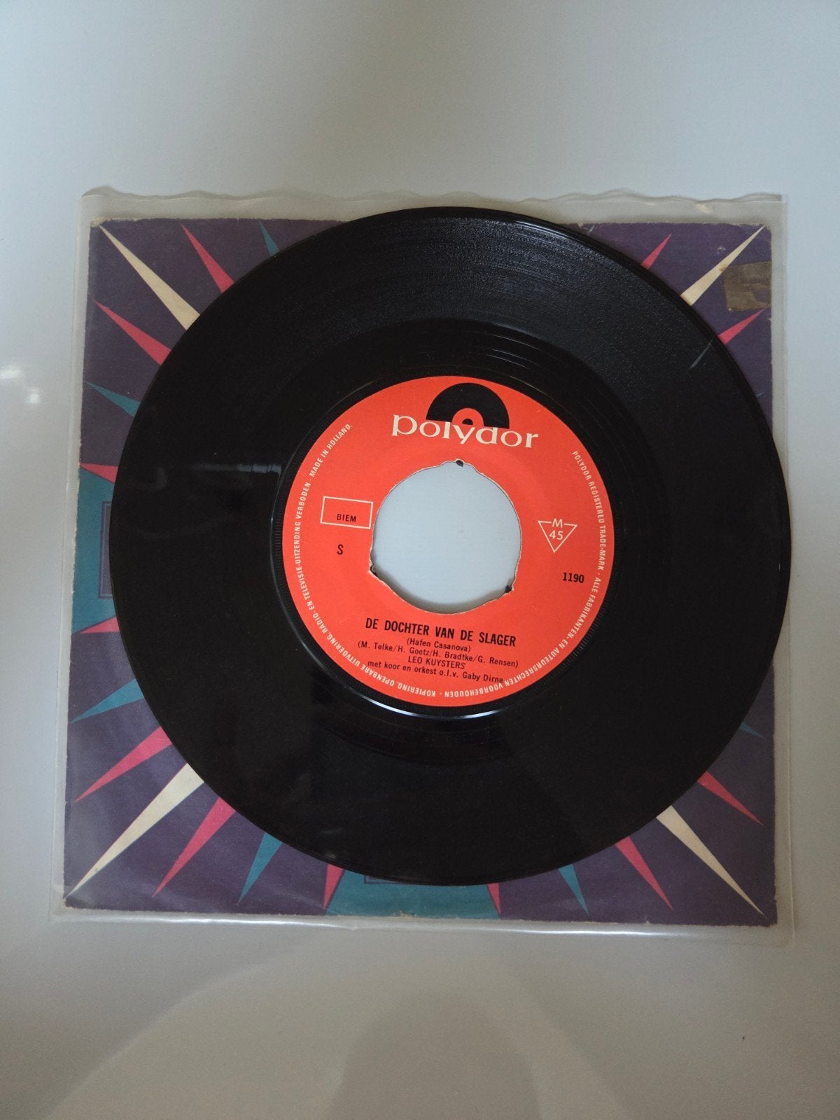 Leo Kuysters - De dochter van de slager, Ophalen of Verzenden, Gebruikt, 7 inch, Nederlandstalig
