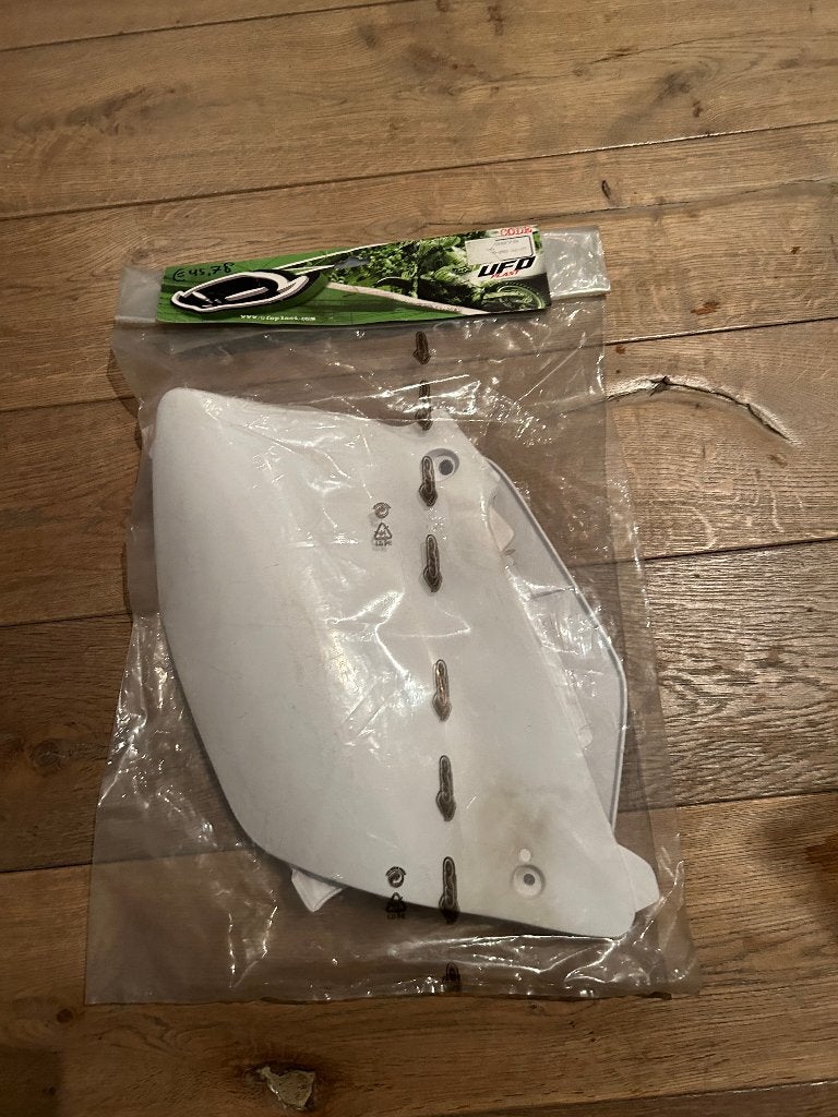Zijkappen wit Yamaha YZ 125/250 02-14, Ophalen of Verzenden