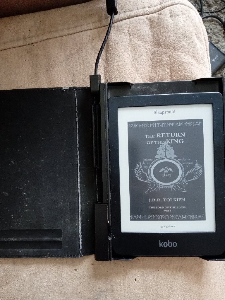 Kobo e-reader met hoesje - The Return of the King, Gebruikt, 6 inch of minder, Kobo, Ophalen of Verzenden