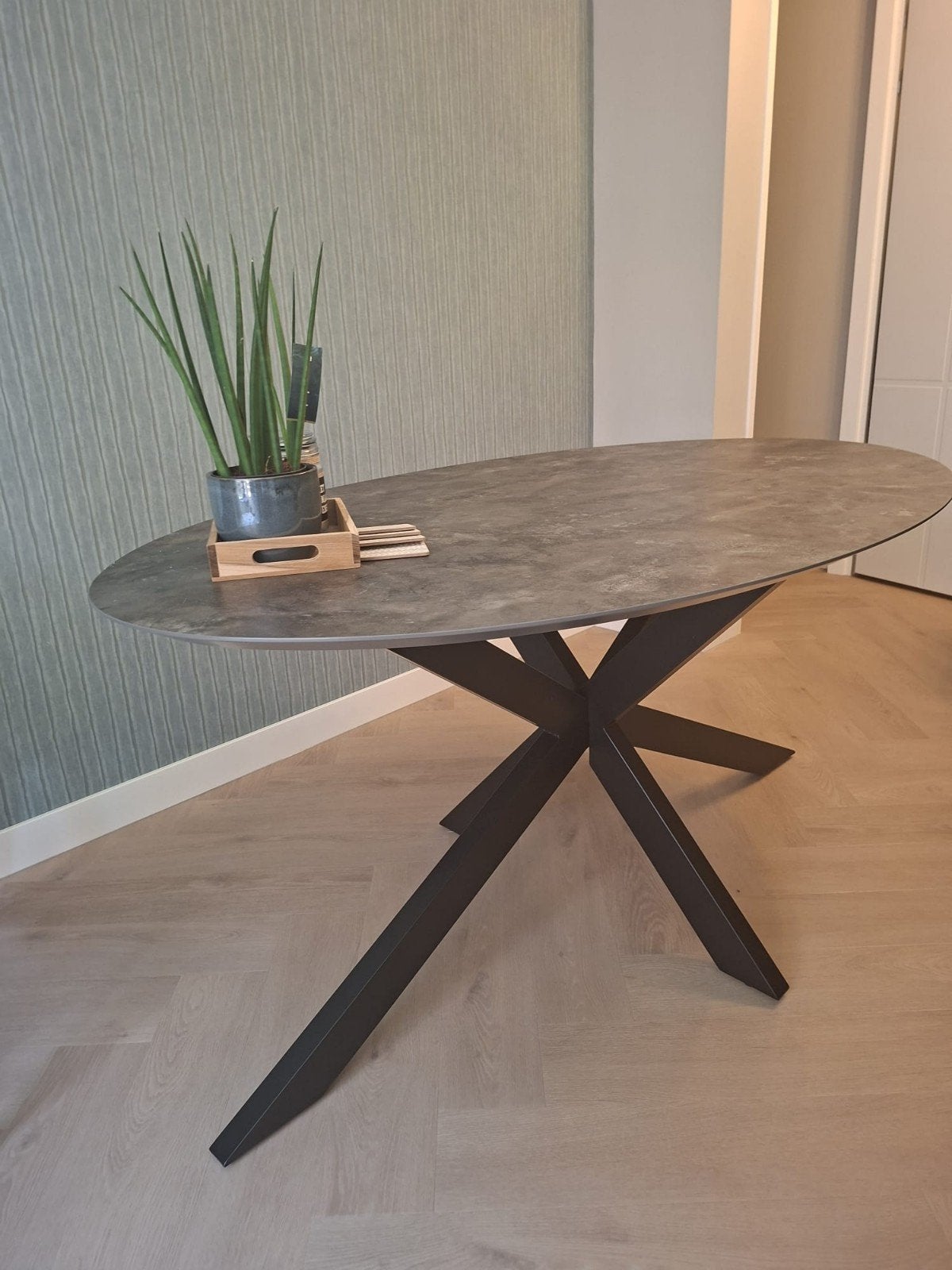 EETKAMERTAFEL. "BIJNA NIEUWE" nog geen jaar oud!!!, Huis en Inrichting, Ophalen, 100 tot 150 cm, Zo goed als nieuw, 150 tot 200 cm