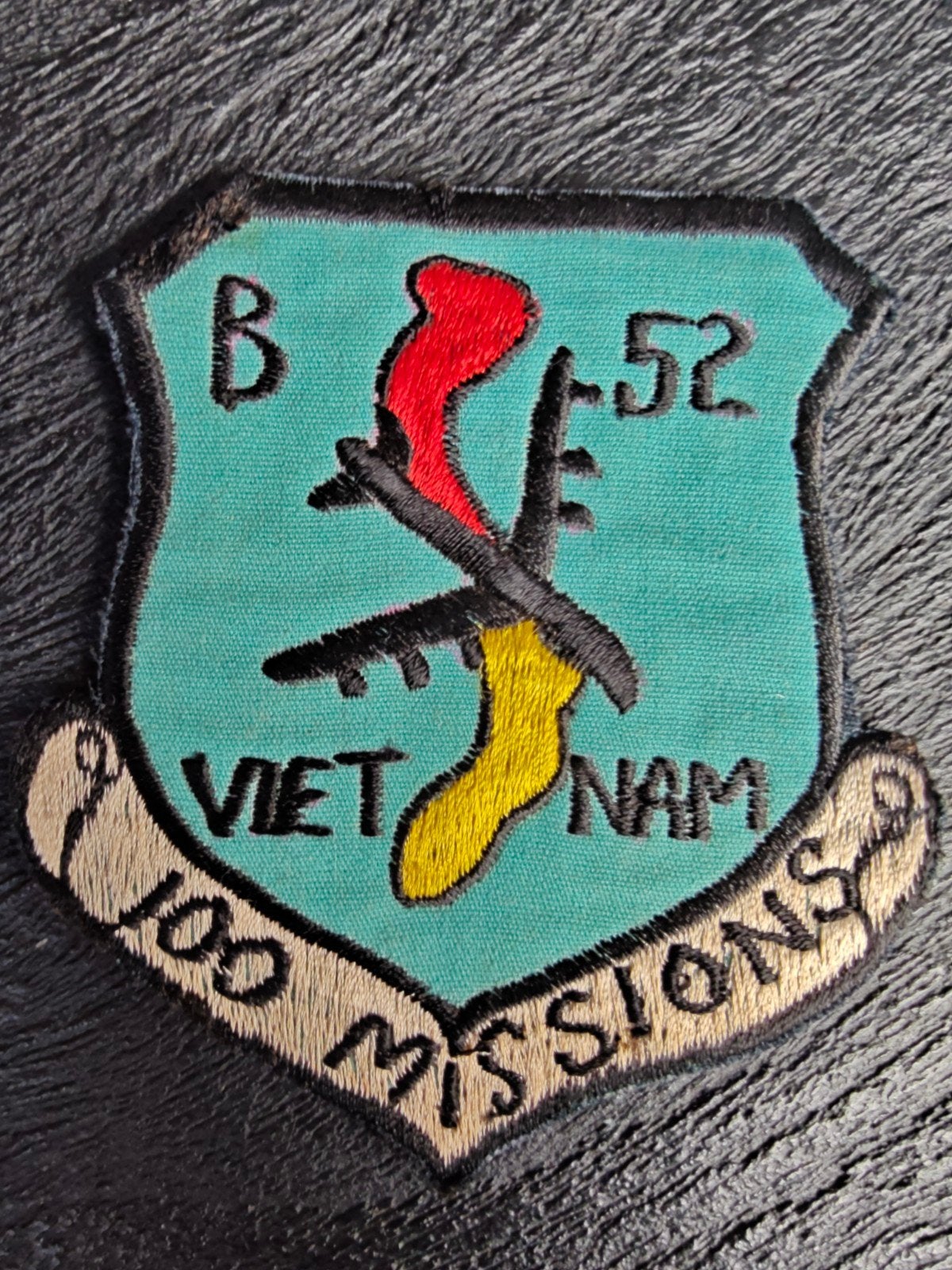 Vietnam War B-52 Bomber 100 Missions Plane USAF Air Force St, Ophalen of Verzenden, Luchtmacht, Amerika, Embleem of Badge