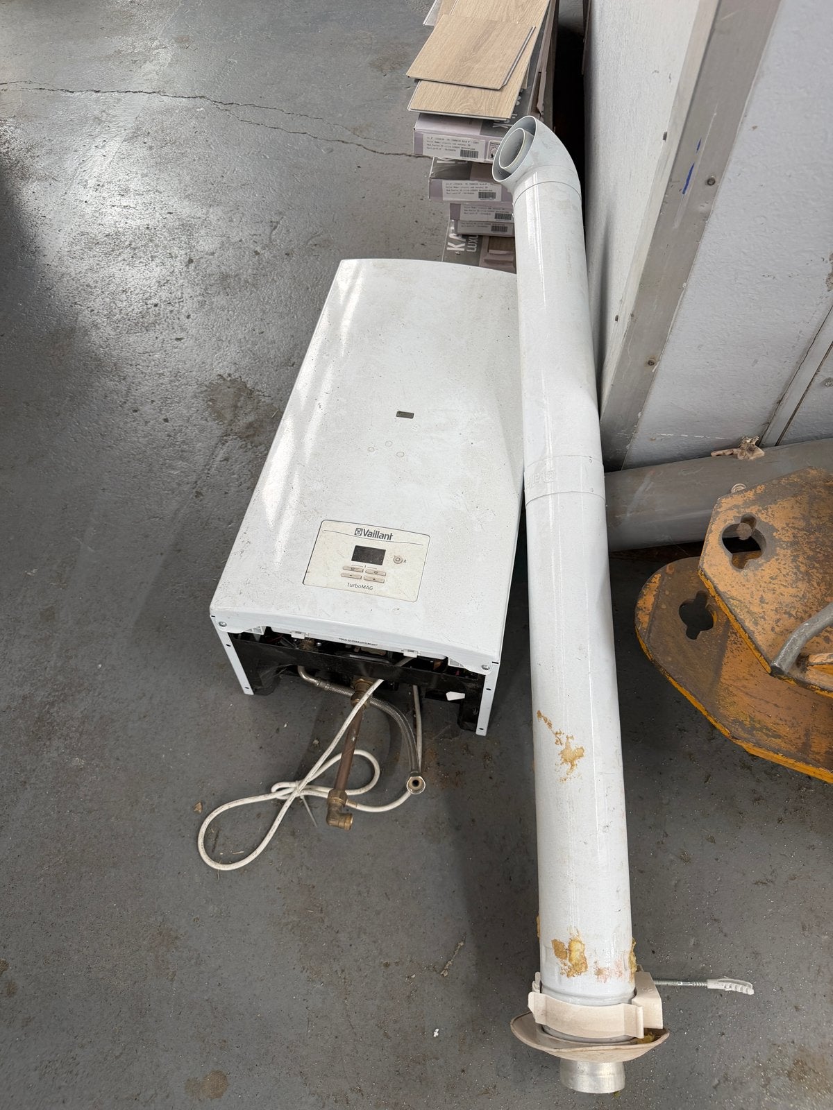 Vaillant turboMAG CV-ketel met rookgasafvoer, 30 tot 80 cm, Gebruikt, Cv-ketel of Combi-ketel, Minder dan 60 cm