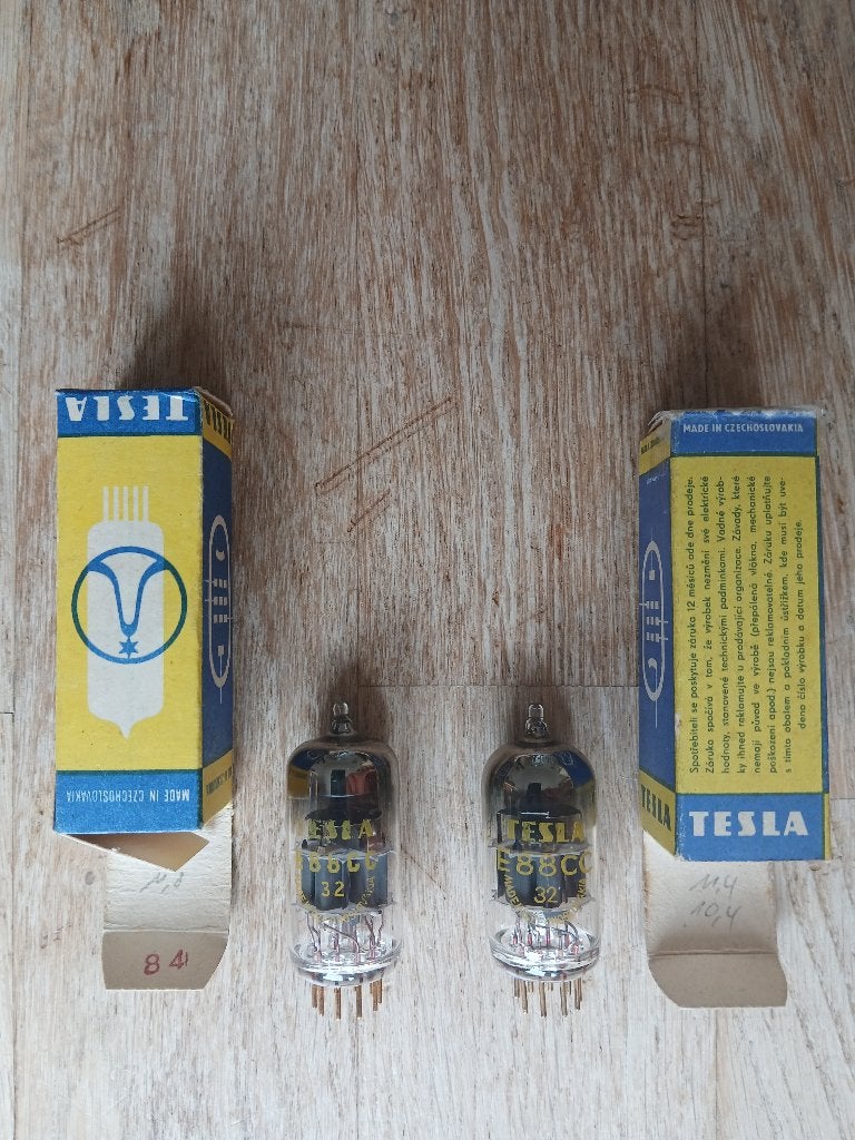 Matched paar Tesla Rosnov E88CC buisjes, Ophalen of Verzenden, Buis of Buizen