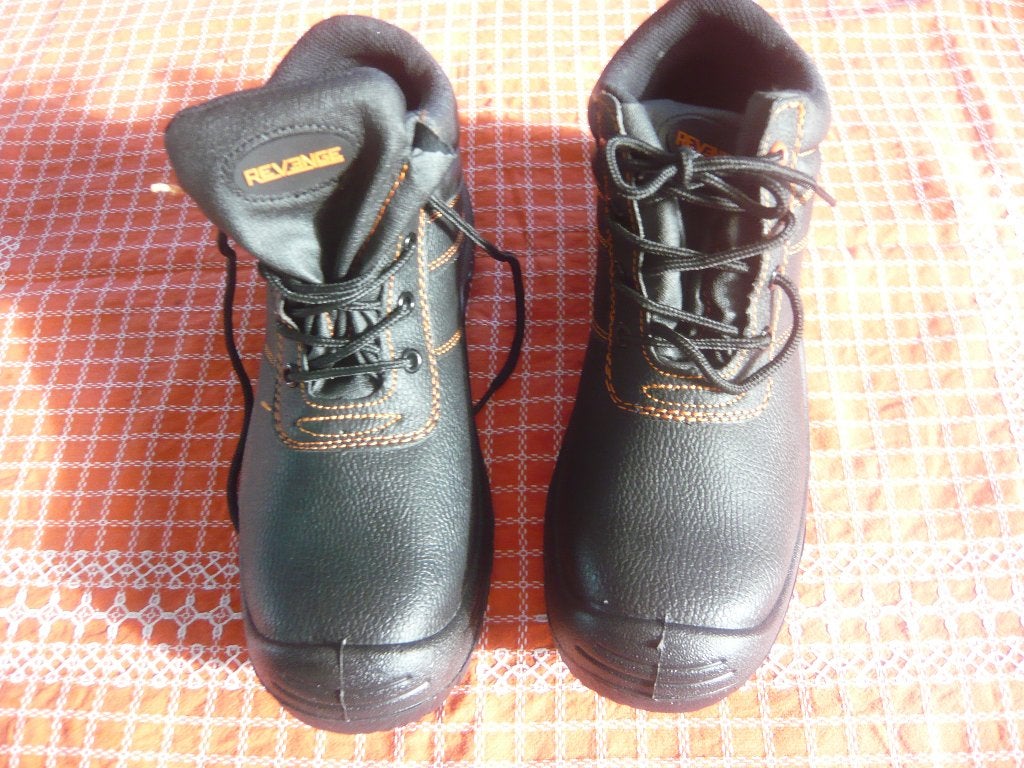 Werkschoen maat 43, Zwart, Nieuw, Ophalen of Verzenden, Werkschoenen