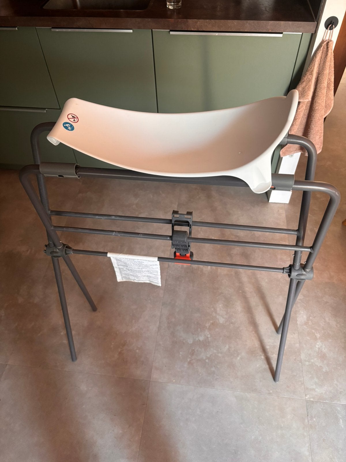 Stokke Flexi Bath standaard, nieuwborn inzet en slang, Kinderen en Baby's, Ophalen, Gebruikt, Badje, Standaard