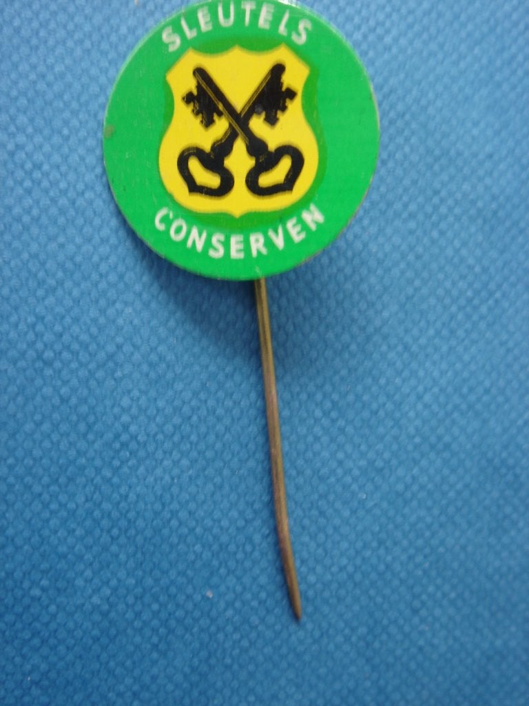 Speld Sleutels conserven, Verzamelen, Ophalen of Verzenden, Gebruikt, Merk, Speldje of Pin