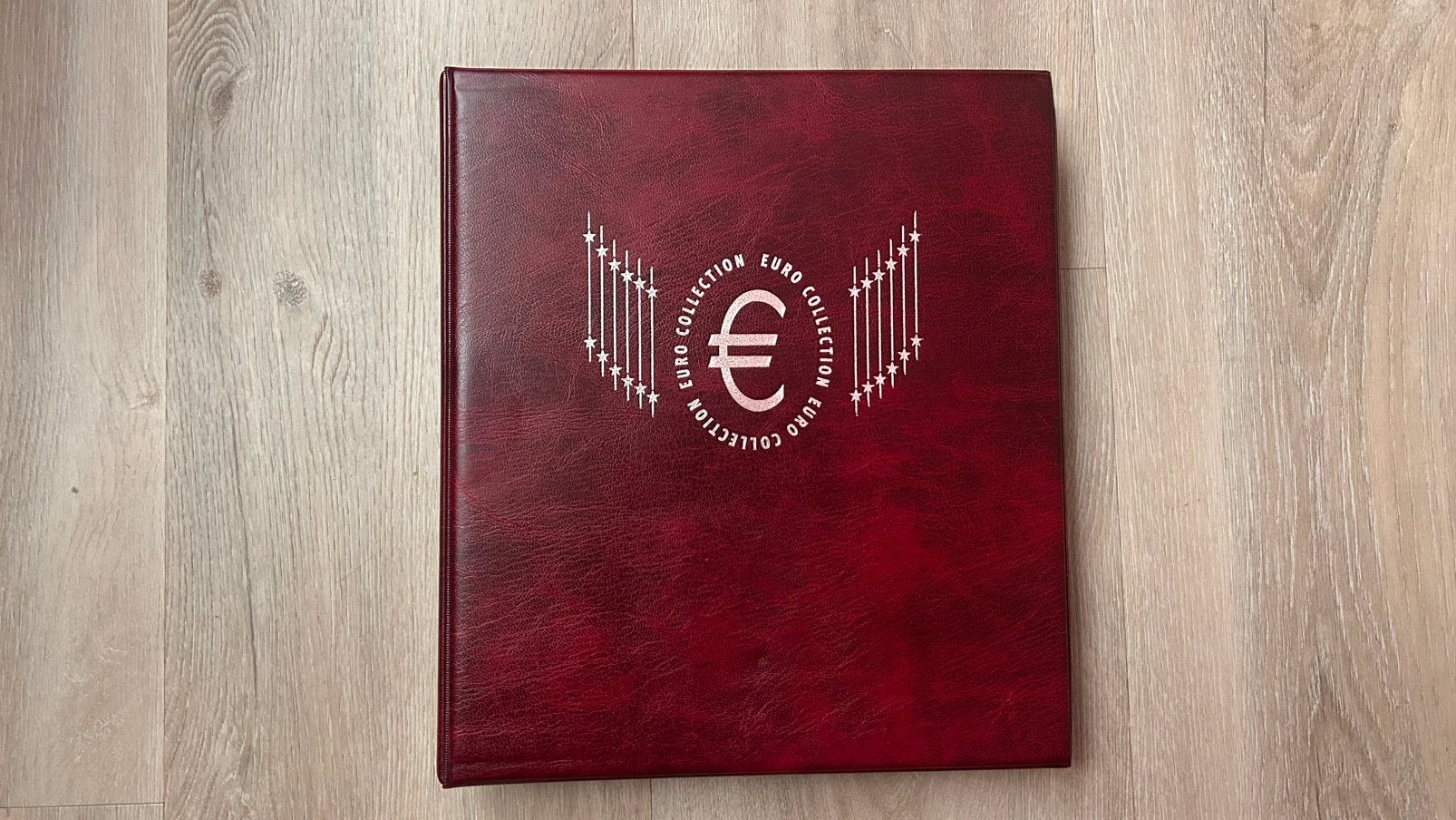 Te koop gevraagd 2 Euro verzamelabum, Postzegels en Munten, Ophalen of Verzenden, Overige landen, 2 euro