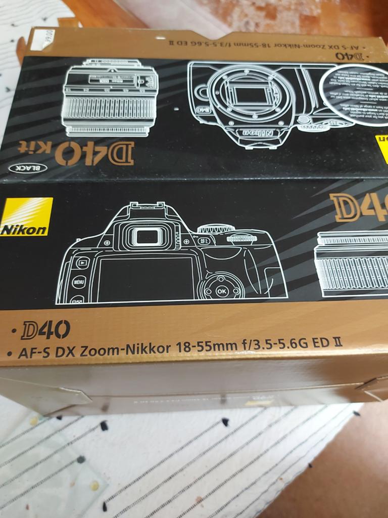 Nikon D40 spiegelreflexcamera met 18-55mm lens, Ophalen of Verzenden