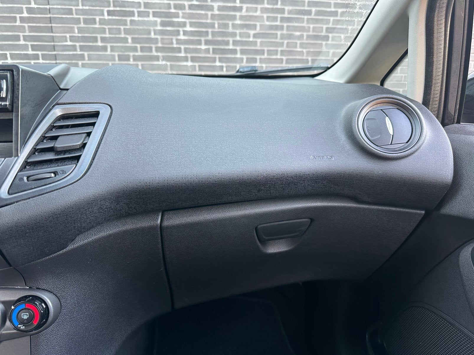 Foto 19 van Ford Fiësta 1.25 44KW 3DR 2014 Zwart/17INCH/CRPLY/NW ONDRHD