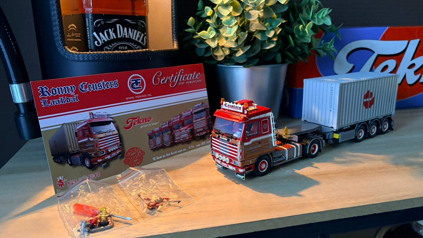 Tekno Scania 143 Ceusters, Ophalen of Verzenden, Zo goed als nieuw, Bus of Vrachtwagen, Tekno