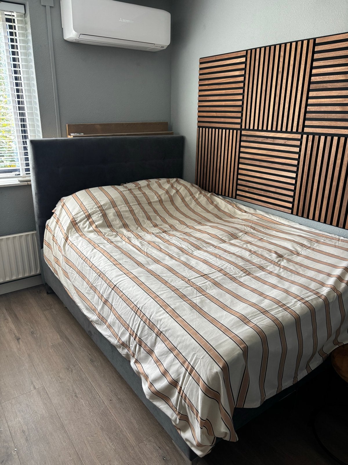 Tweepersoonsbed met gestoffeerd hoofdbord, Ophalen, Gebruikt, 210 cm, Tweepersoons