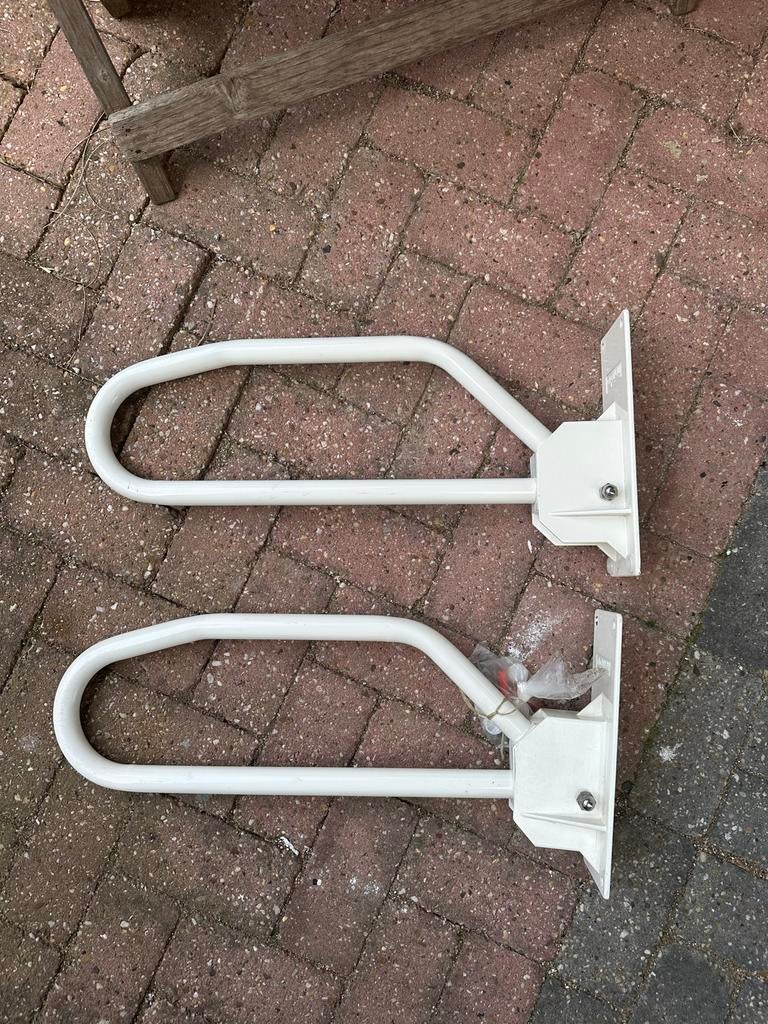 2x Toiletbeugel, Diversen, Verpleegmiddelen, Ophalen, Zo goed als nieuw