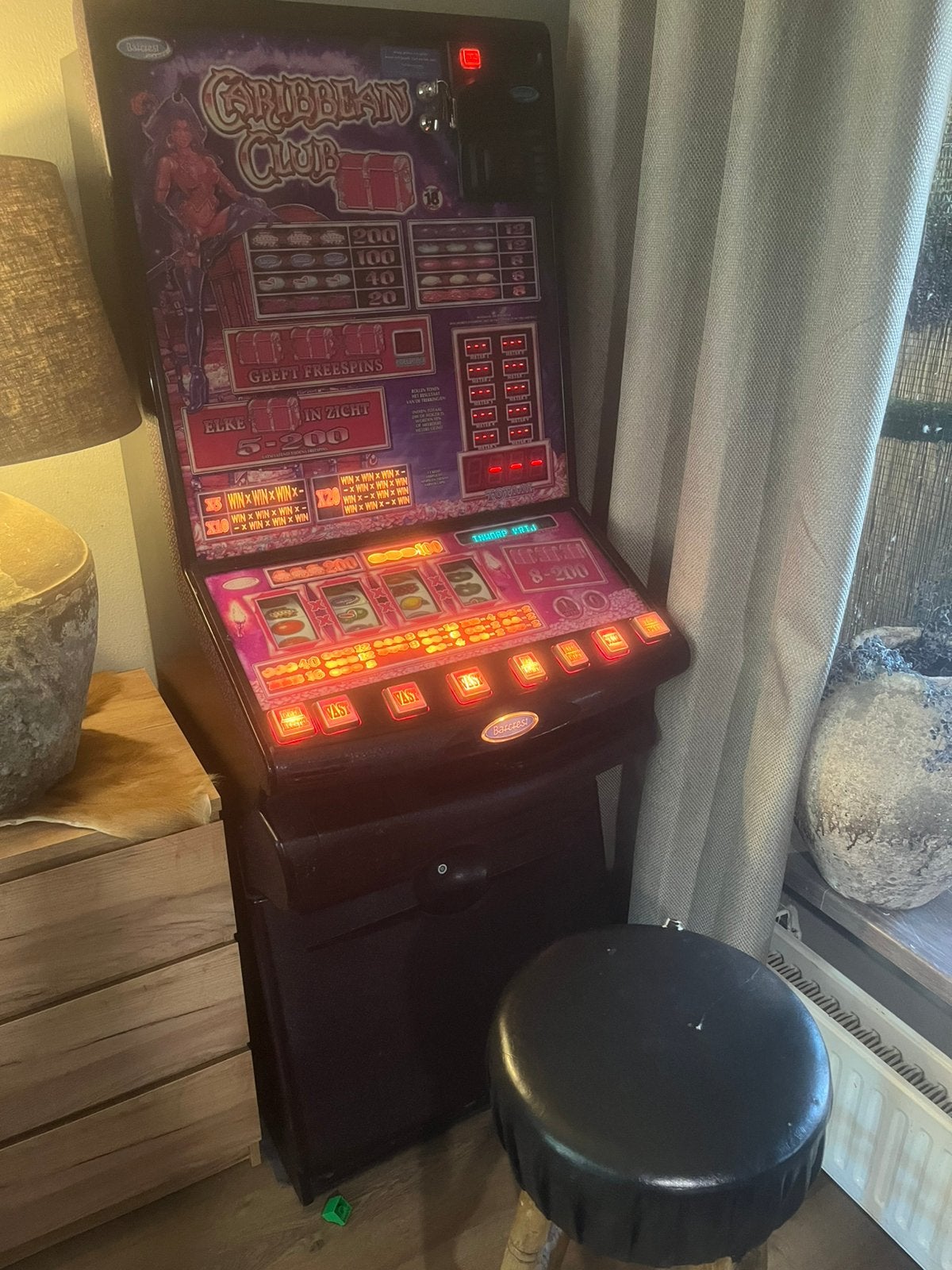 Aangeboden gokkast, Verzamelen, Automaten | Gokkasten en Fruitautomaten, Euro, Ophalen of Verzenden, Zo goed als nieuw, Met sleutels