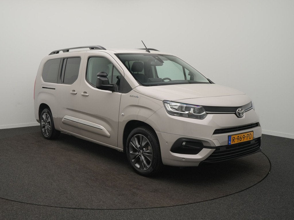 Toyota PROACE CITY Verso Electric Dynamic Long 50 kWh - Voll, Auto's, Toyota, 136 pk, Gebruikt, Overige carrosserieën, Automatische klimaatregeling