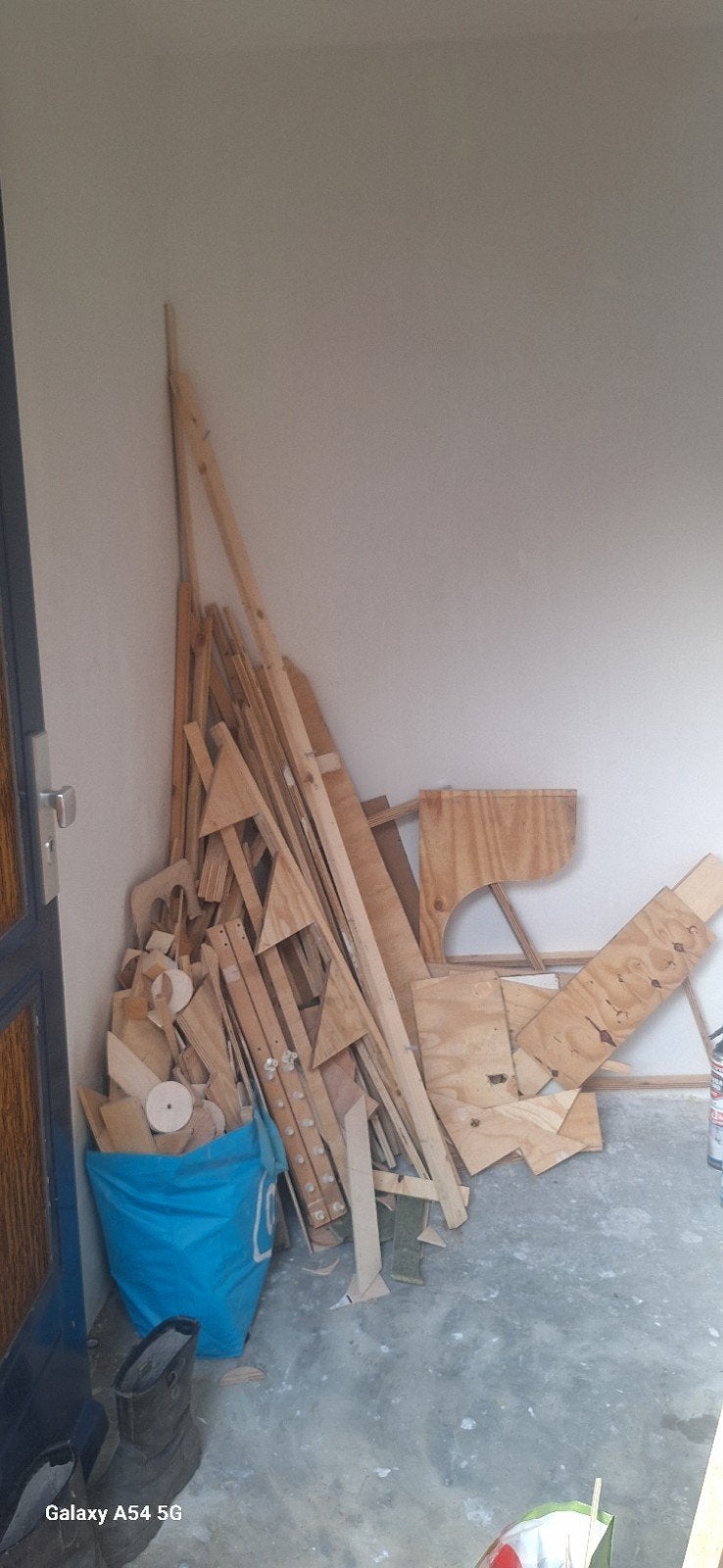 Rest hout underlayment en vuren latten, Doe-het-zelf en Verbouw, Hout en Planken, Ophalen, Gebruikt, Minder dan 25 mm, Balk