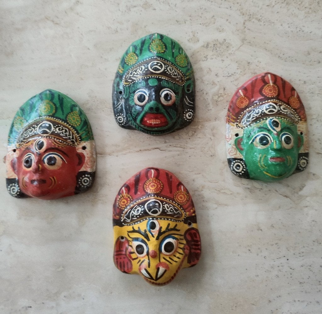 Nepal Kathmandu prachtige miniatuur maskers in papier mâché, Handgemaakt, Verzenden, Masker, Overige materialen