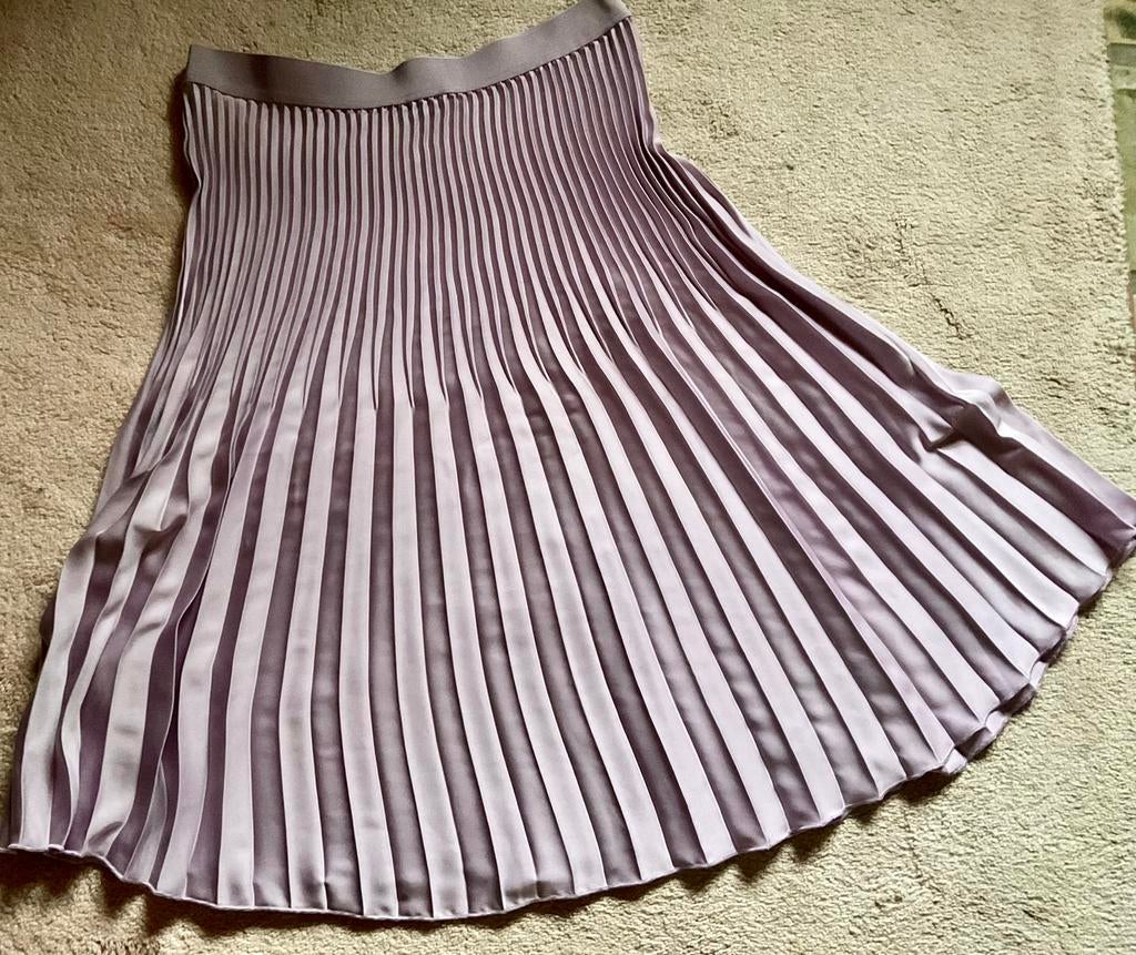 Nieuw! Taifun super mooie lila plissee rok. Apart mt 44 a 46, Overige kleuren, Maat 42/44 (L), Nieuw, Ophalen of Verzenden