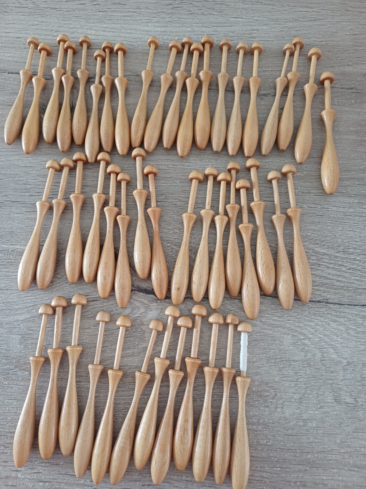 Houten kantklos klosjes  / kantklosjes/ 48 stuks, Ophalen of Verzenden