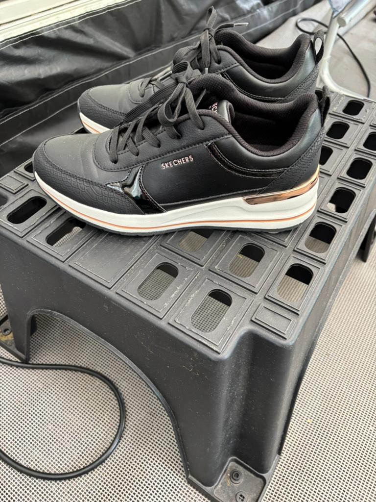 Sketchers maat 39!, Kleding | Dames, Schoenen, Zwart, Nieuw, Ophalen of Verzenden, Sneakers of Gympen
