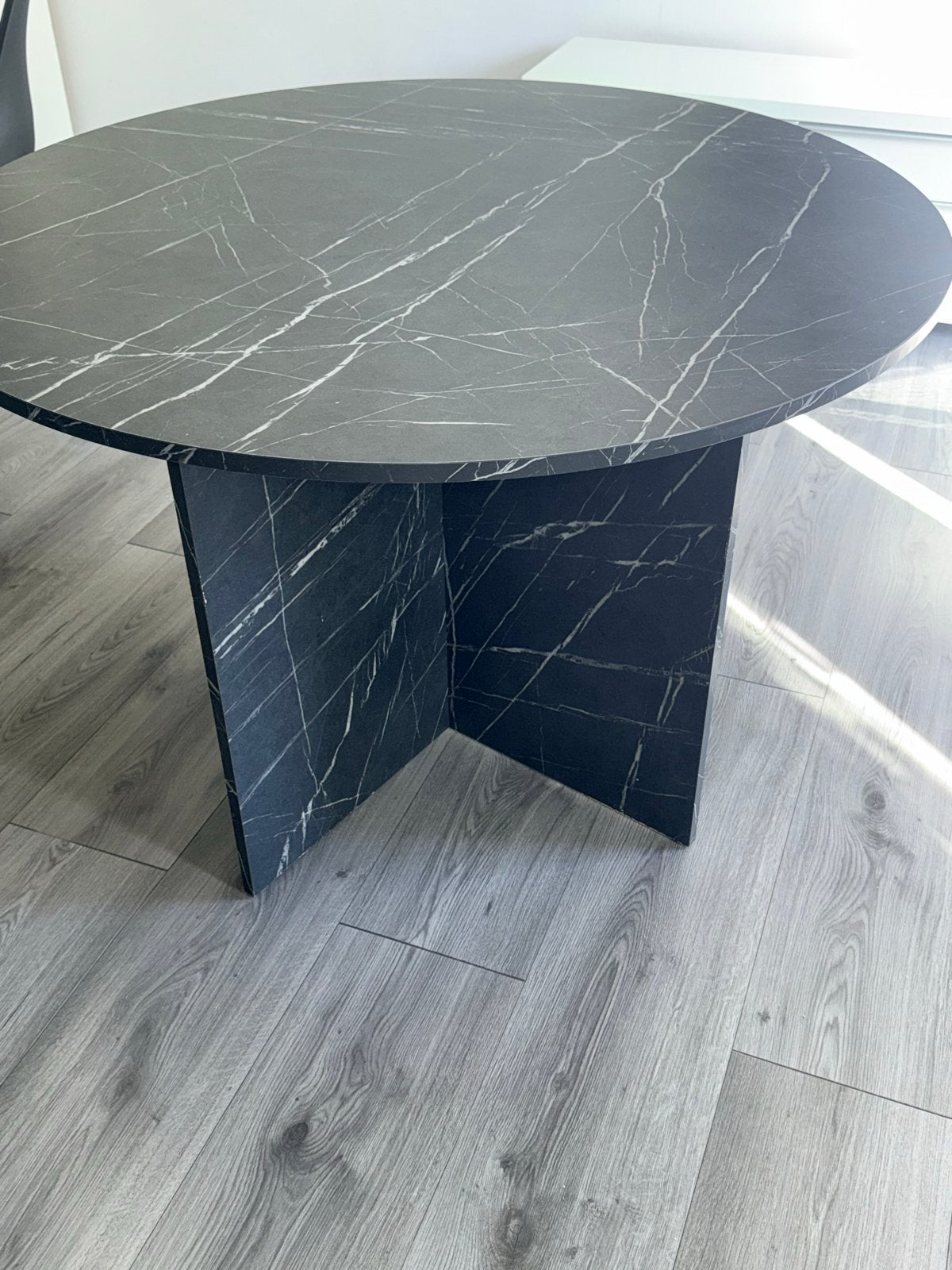 Ronde eettafel met zwarte marmerlook (Ø110 x H75 cm), Overige materialen, Gebruikt, 100 tot 150 cm, Rond