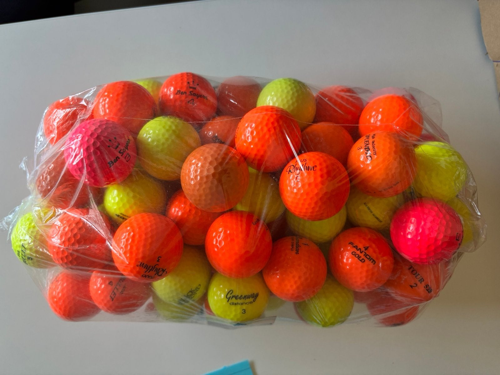 50 golfballen mix - gekleurd, Ophalen of Verzenden, Zo goed als nieuw, Bal(len)