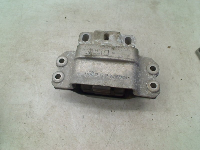 Versnellingsbaksteun Volkswagen Golf VI (5K1) 1k0199555l, Gebruikt, Volkswagen, Volkswagen AG, Kundenbetreuung@volkswagen.de