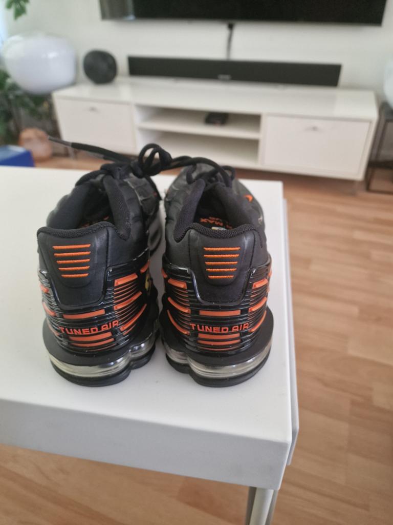 Nike Tuned Air Max Plus TN Zwart Oranje Sneakers, Zwart, Nike, Ophalen of Verzenden, Sneakers of Gympen