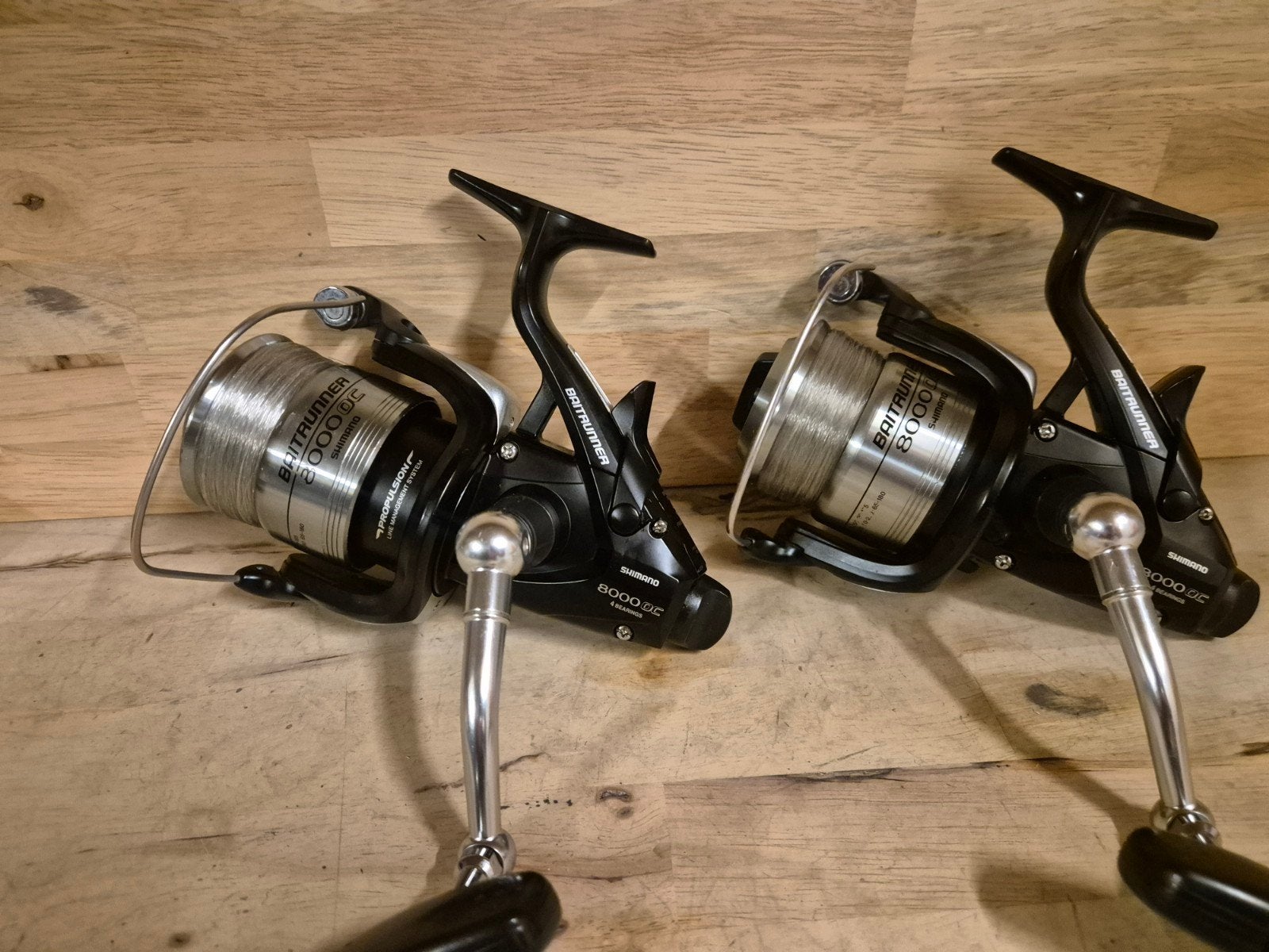 2x shimano baitrunner 8000 oc, Ophalen of Verzenden, Zo goed als nieuw, Molen