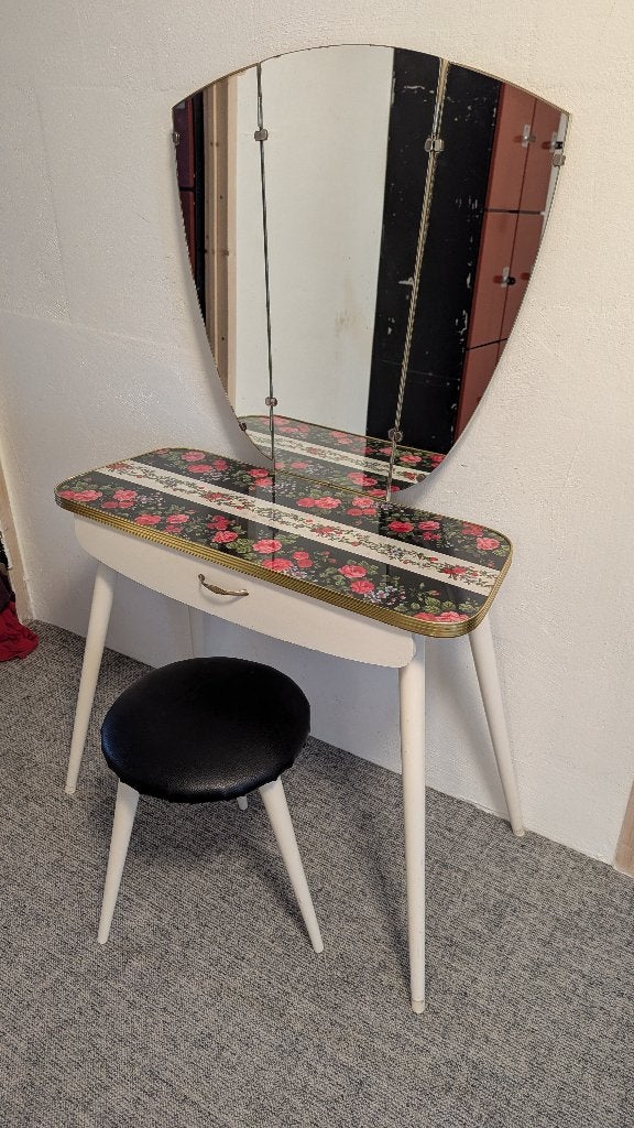 Vintage kaptafel met krukje, Ophalen, Gebruikt, 100 tot 150 cm, 60's