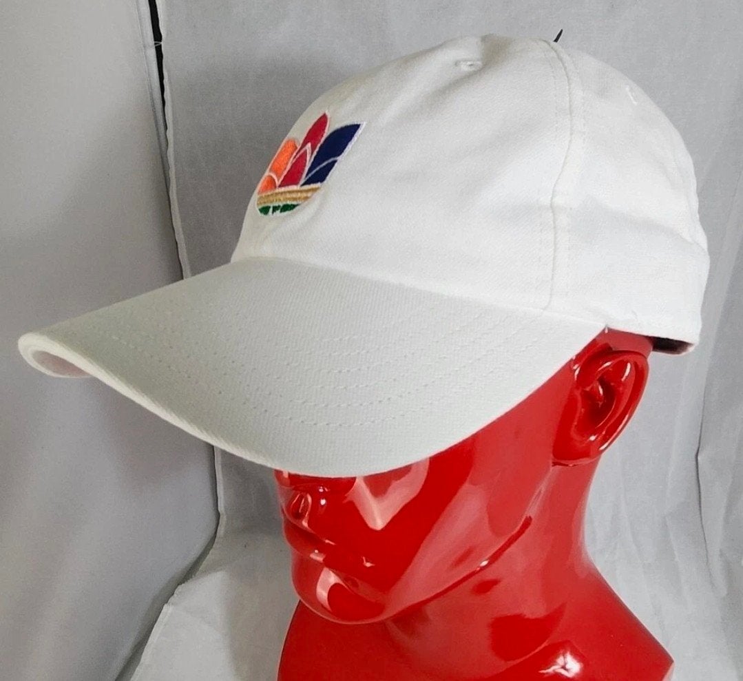 Adidas Pride Pet - Wit met kleurrijk lgbtq kleuren logo, Adidas, Nieuw, Pet, One size fits all