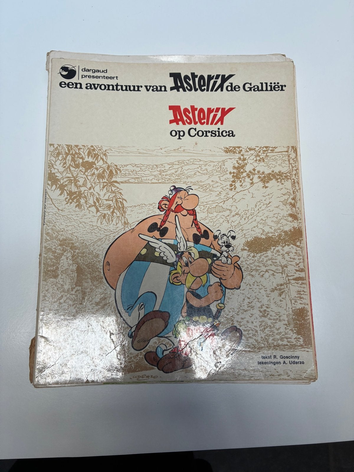 Asterix op Corsica - Stripboek - Dargaud, Eén stripboek, Ophalen of Verzenden, Gelezen