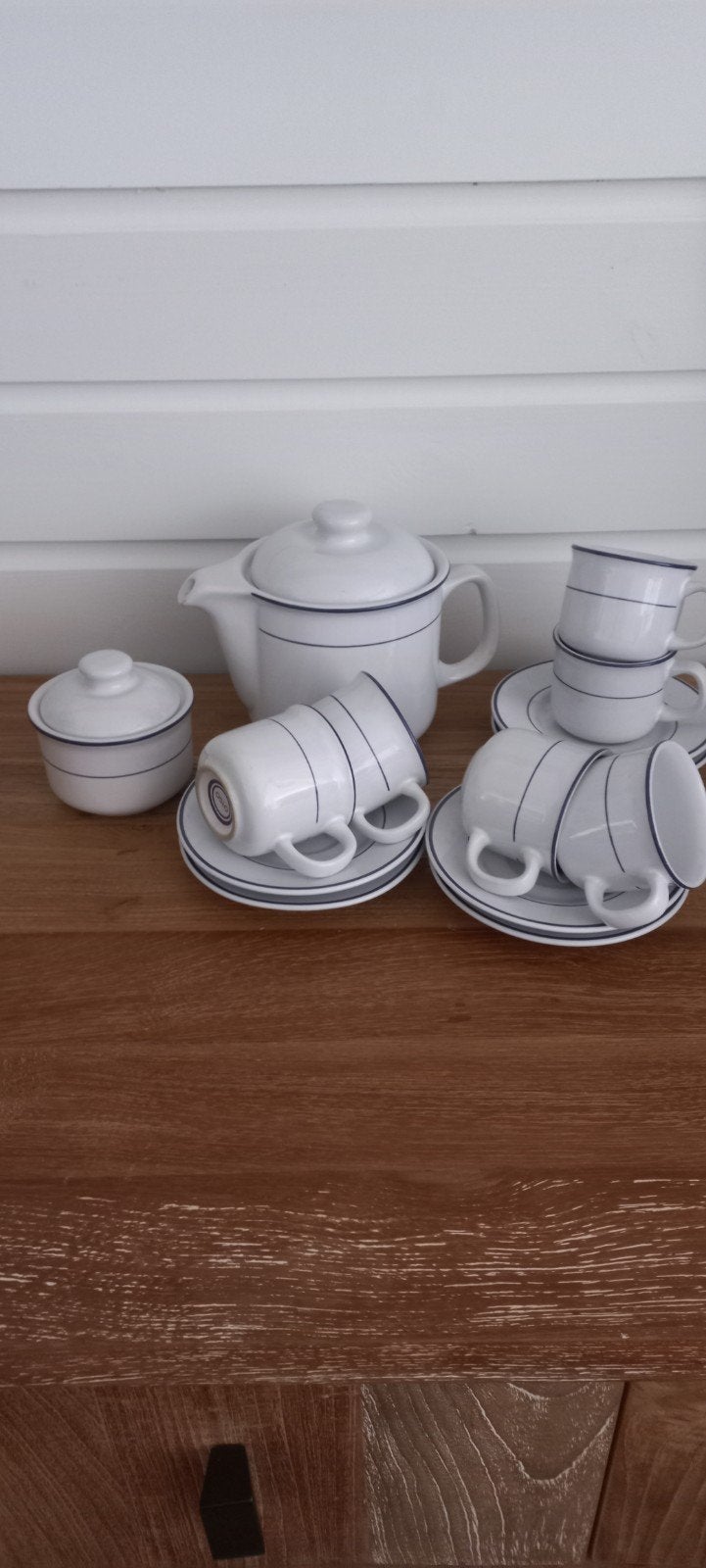 OSLO Theepot, suikerpot, 6 kop en schotels - Nieuw, Huis en Inrichting, Ophalen of Verzenden, Nieuw, Keramiek, Kop(pen) en/of Schotel(s)