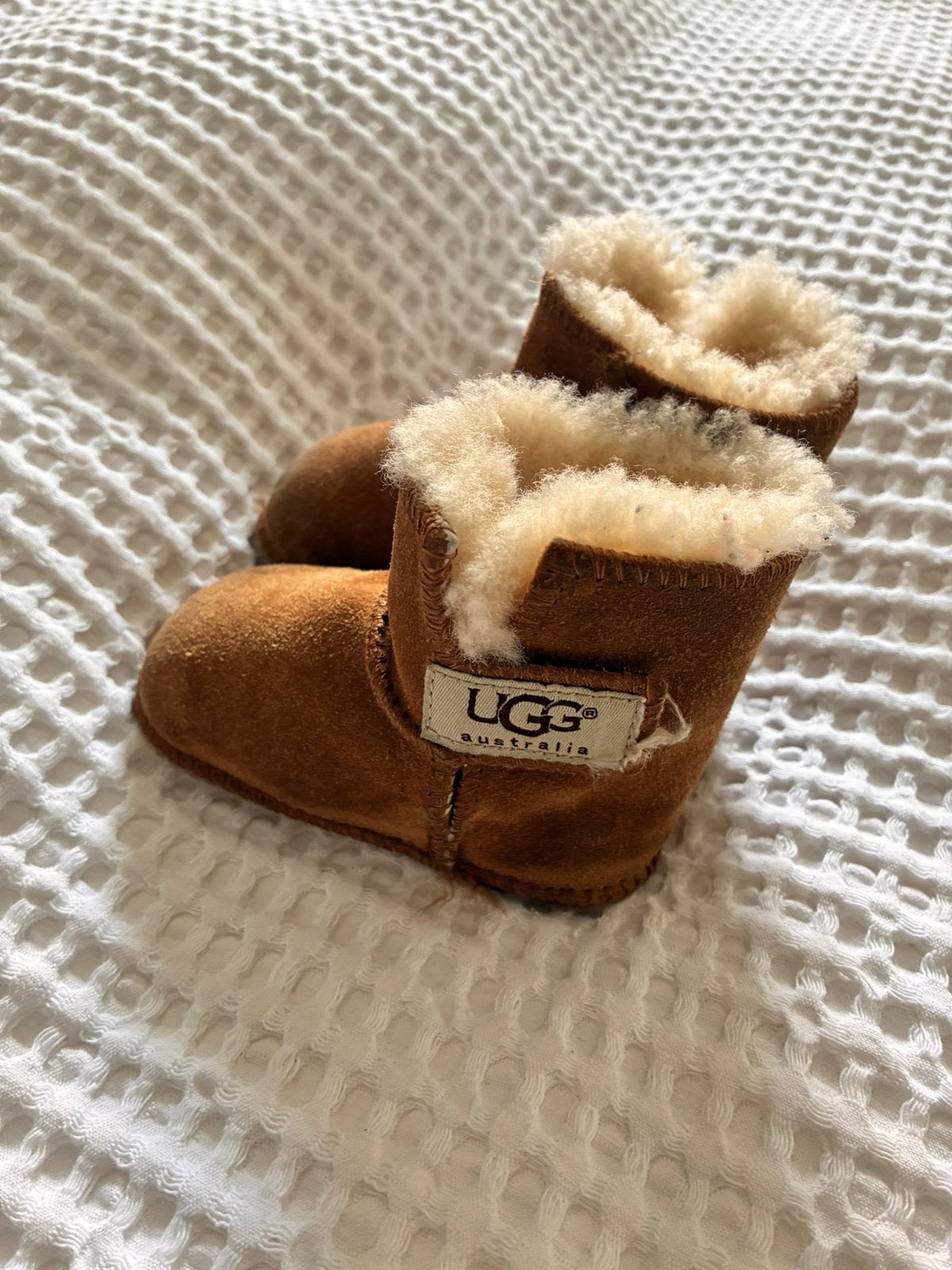 Baby Uggs maat 18, Slofjes, Gebruikt, Jongetje of Meisje, Ophalen of Verzenden