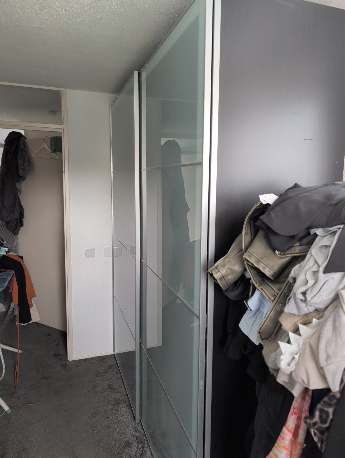 2x kleding kast met schuifdeuren (zonder kleding), 200 cm of meer, Zo goed als nieuw, 200 cm of meer, 50 tot 75 cm